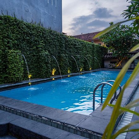 D Ajenk Boutique Guesthouse Kejayan Exteriér fotografie