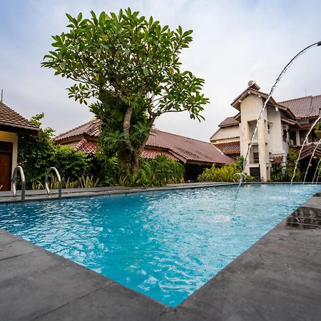 D Ajenk Boutique Guesthouse Kejayan Exteriér fotografie