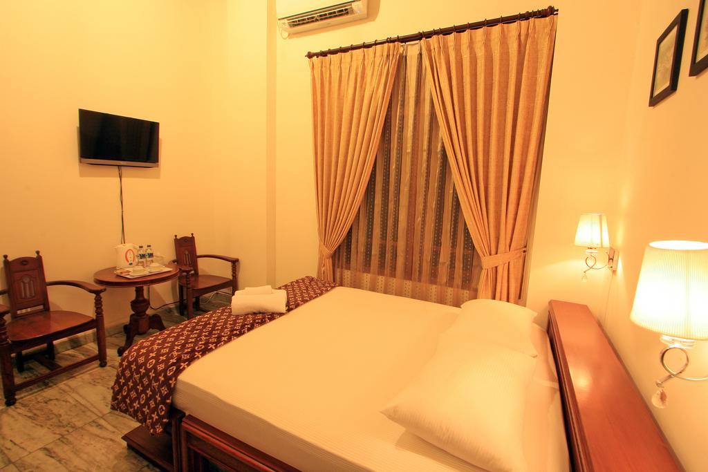 D Ajenk Boutique Guesthouse Kejayan Pokoj fotografie